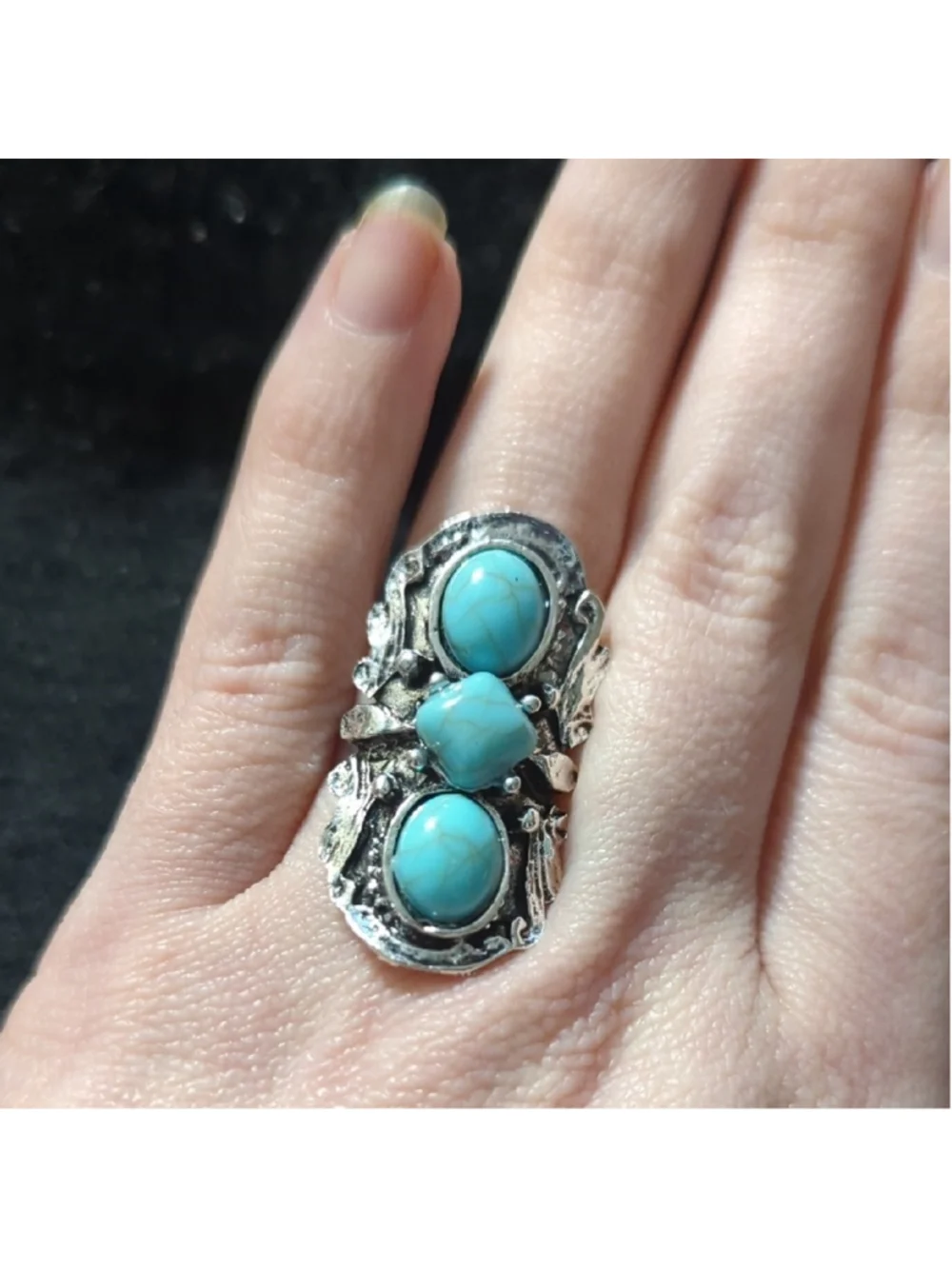 Silver Tone Turquoise Blue Dye Howlite Gemstones Statement Ring - Size 7-9